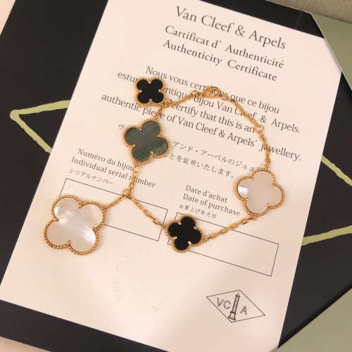 Van Cleef & Arpels Bracelets For Women #975120