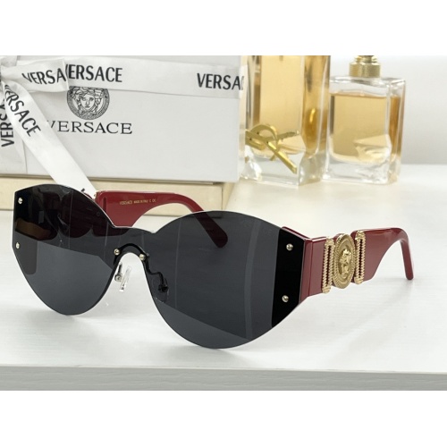 Versace AAA Quality Sunglasses #975274