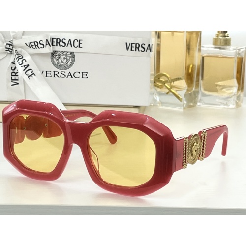 Versace AAA Quality Sunglasses #975297