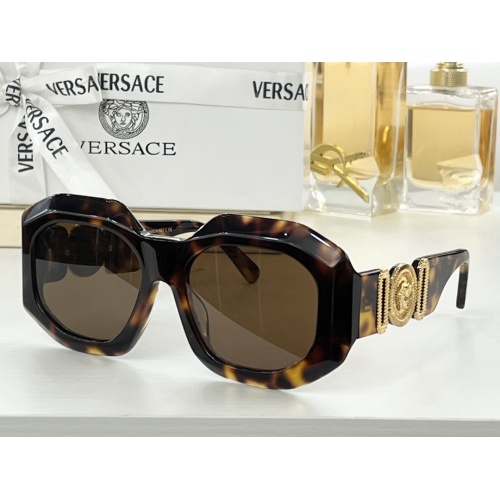 Versace AAA Quality Sunglasses #975298