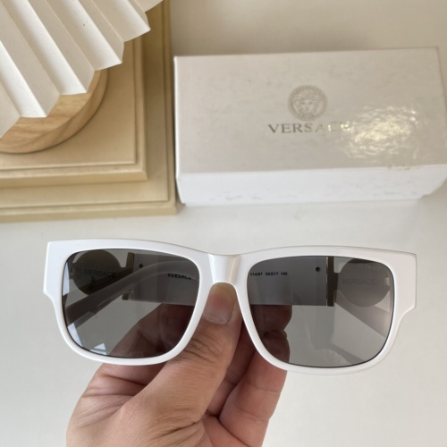 Versace AAA Quality Sunglasses #975321