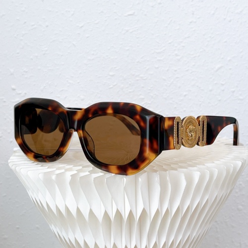 Versace AAA Quality Sunglasses #975329