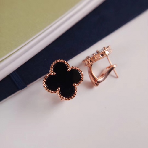 Van Cleef & Arpels Earrings For Women #975536