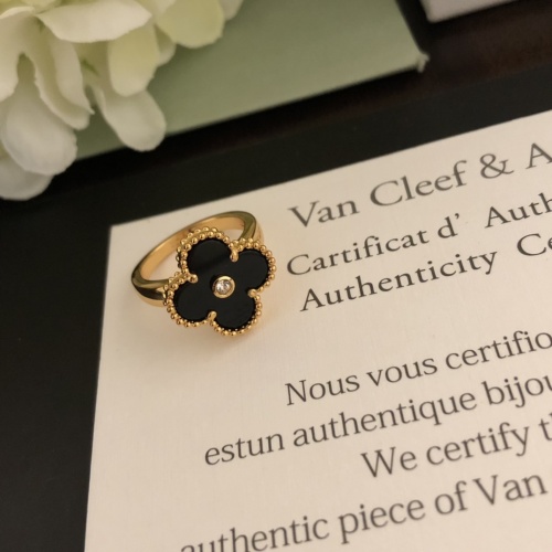 Van Cleef &amp; Arpels Rings For Women #975566 $27.00 USD, Wholesale Replica Van Cleef &amp; Arpels Rings
