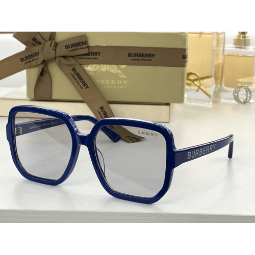 Burberry AAA Quality Sunglasses #975610