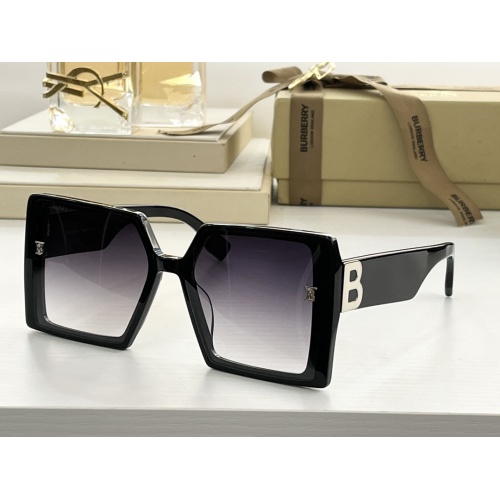 Burberry AAA Quality Sunglasses #975624