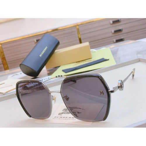Burberry AAA Quality Sunglasses #975628