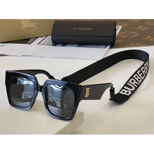 Burberry AAA Quality Sunglasses #975634