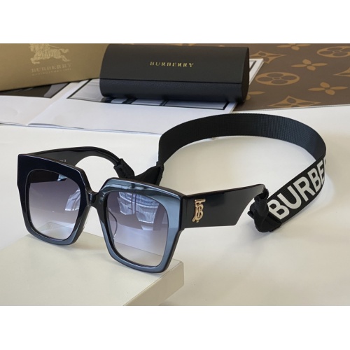 Burberry AAA Quality Sunglasses #975637