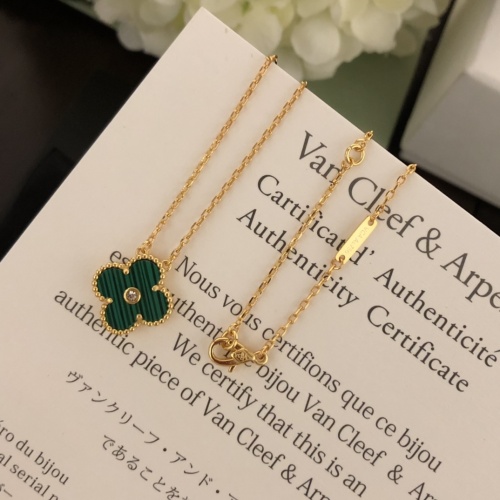 Van Cleef & Arpels Necklaces For Women #975802