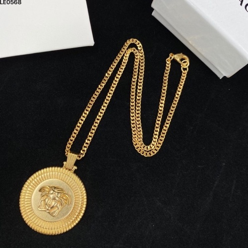 Versace Necklace For Women #975807
