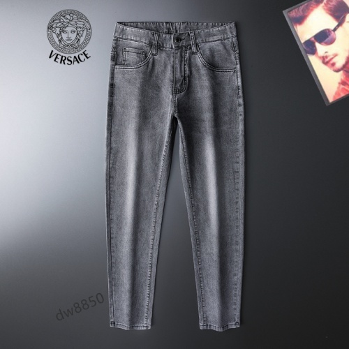Replica Versace Jeans For Men #975839 $42.00 USD for Wholesale