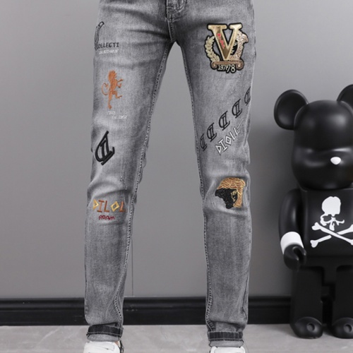 Replica Versace Jeans For Men #975877 $48.00 USD for Wholesale
