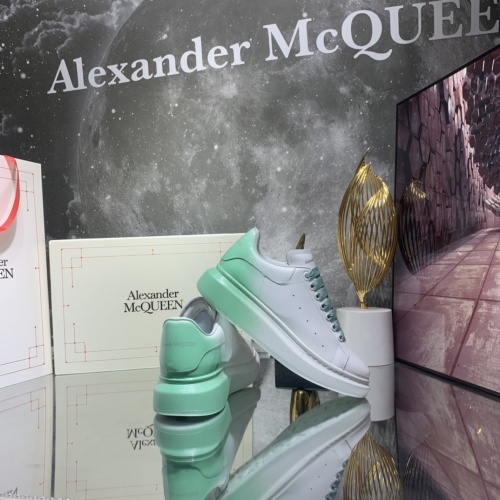 Alexander McQueen Shoes For Men #976241