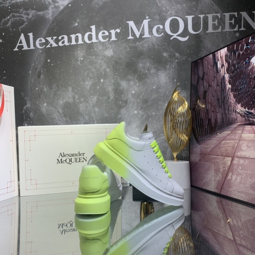Alexander McQueen Shoes For Men #976252