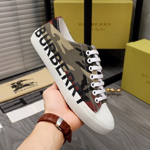 Replica Burberry Casual Shoes For Men #976465 $76.00 USD for Wholesale