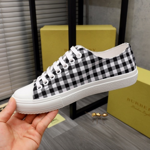 Replica Burberry Casual Shoes For Men #976466 $76.00 USD for Wholesale
