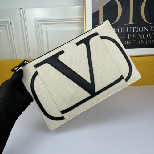 Valentino AAA Quality Wallets For Women #976862