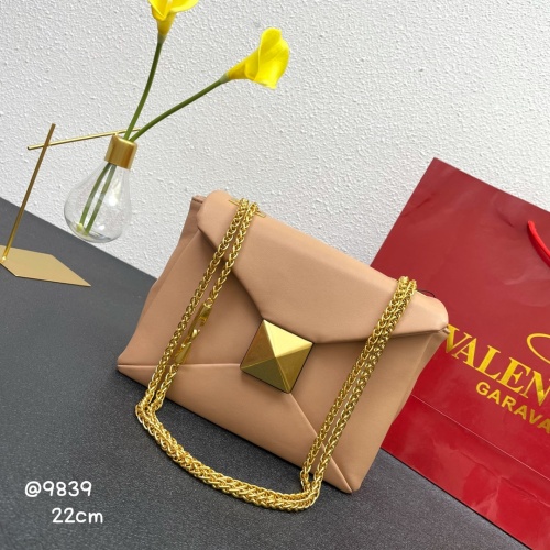 Valentino AAA Quality Messenger Bags For Women #976883 $108.00 USD, Wholesale Replica Valentino AAA Quality Messenger Bags