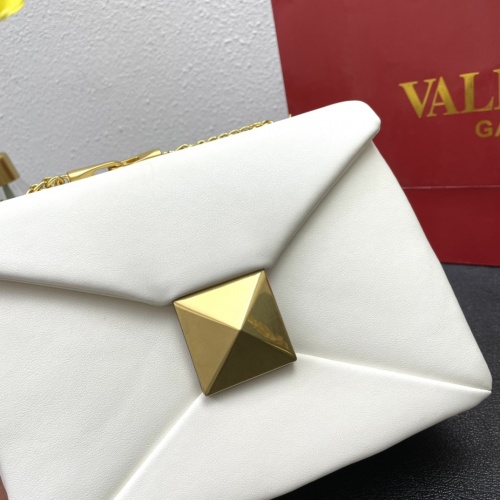 Replica Valentino AAA Quality Messenger Bags For Women #976886 $108.00 USD for Wholesale