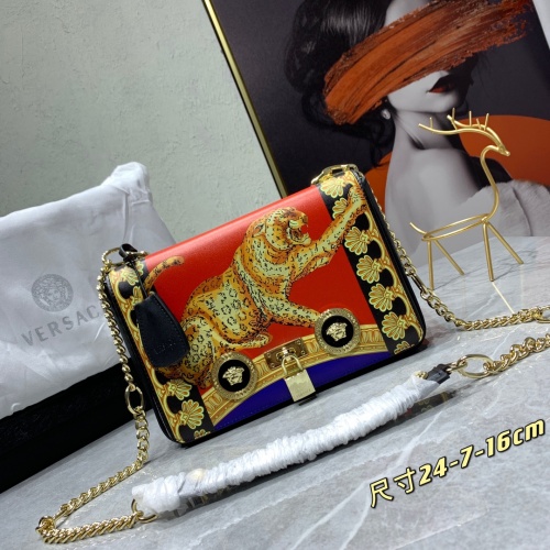 Versace AAA Quality Messenger Bags For Women #976998 $135.00 USD, Wholesale Replica Versace AAA Quality Messenger Bags
