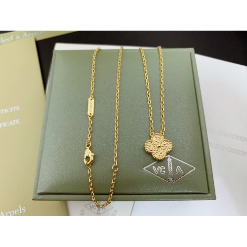 Van Cleef & Arpels Necklaces For Women #977749