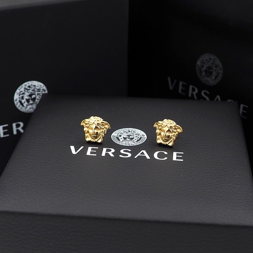 Versace Earrings For Women #977967
