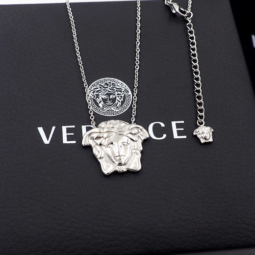 Versace Necklace #978047 $24.00 USD, Wholesale Replica Versace Necklace