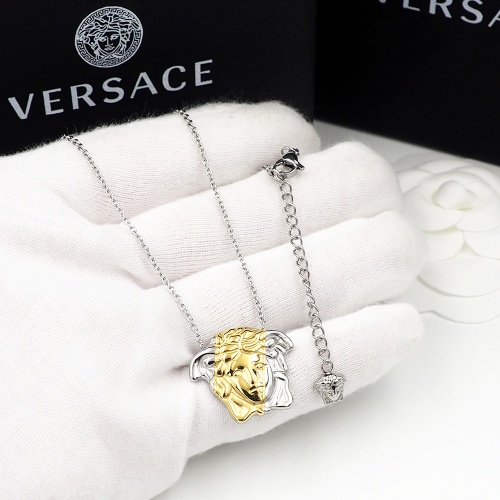 Versace Necklace #978050 $24.00 USD, Wholesale Replica Versace Necklace
