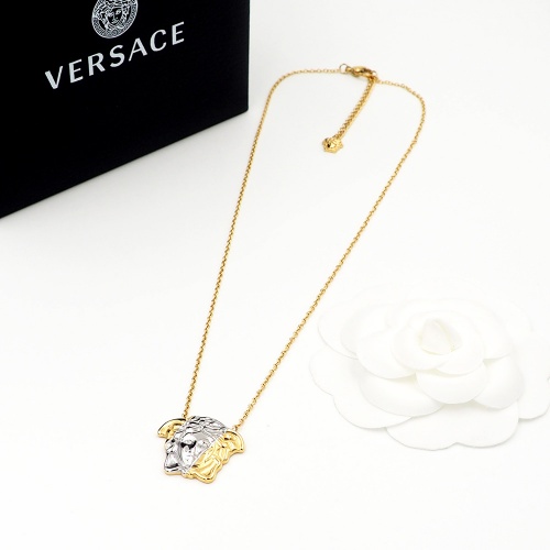 Versace Necklace #978051 $24.00 USD, Wholesale Replica Versace Necklaces