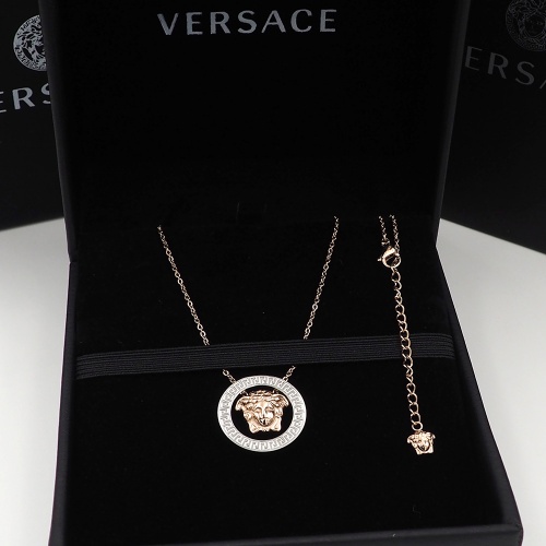 Versace Necklace #978058 $25.00 USD, Wholesale Replica Versace Necklaces