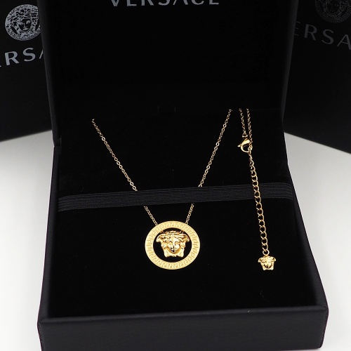 Versace Necklace #978060 $25.00 USD, Wholesale Replica Versace Necklaces