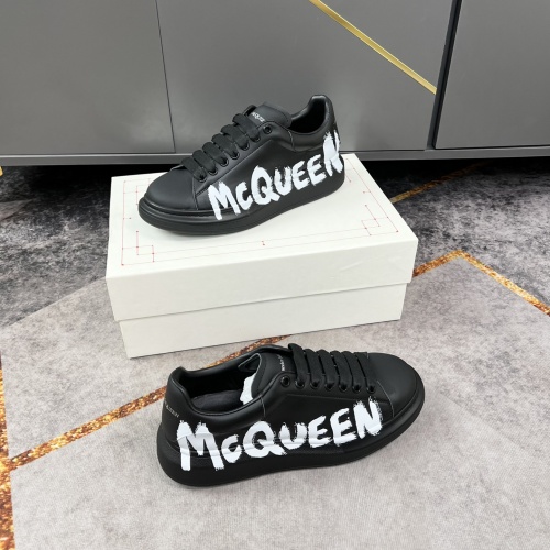 Alexander McQueen Shoes For Men #978556