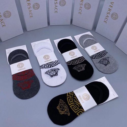 Versace Socks #978582 $29.00 USD, Wholesale Replica Versace Socks