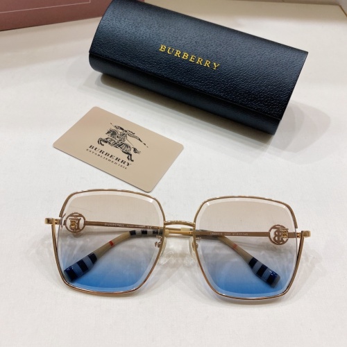 Burberry AAA Quality Sunglasses #978976