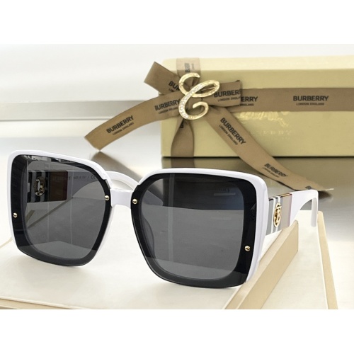 Burberry AAA Quality Sunglasses #978999