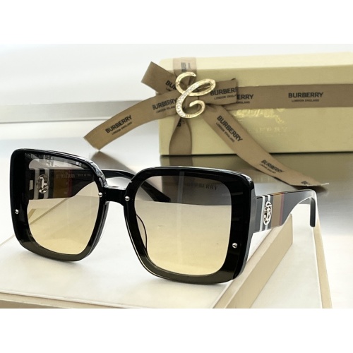 Burberry AAA Quality Sunglasses #979002
