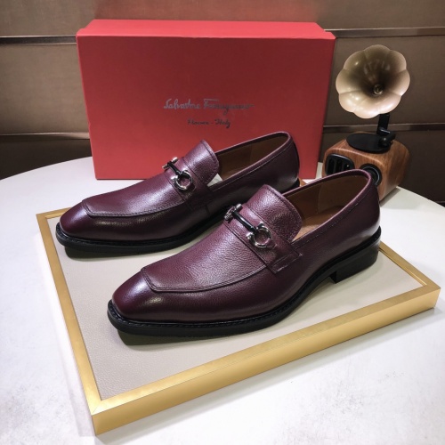 Salvatore Ferragamo Leather Shoes For Men #979156