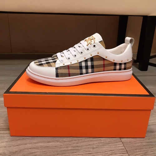 Replica Burberry Casual Shoes For Men #979188 $76.00 USD for Wholesale