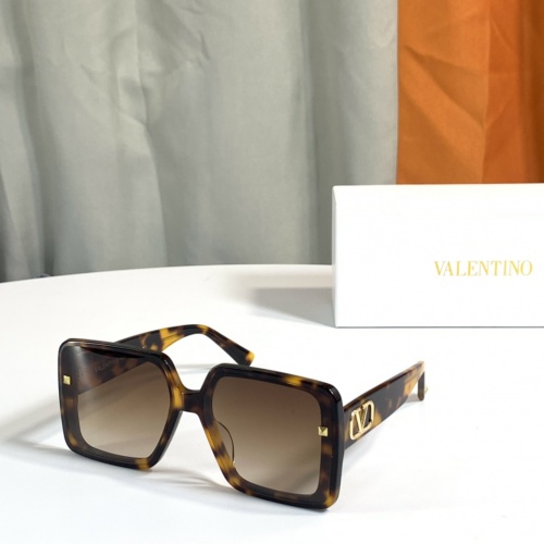 Valentino AAA Quality Sunglasses #979373