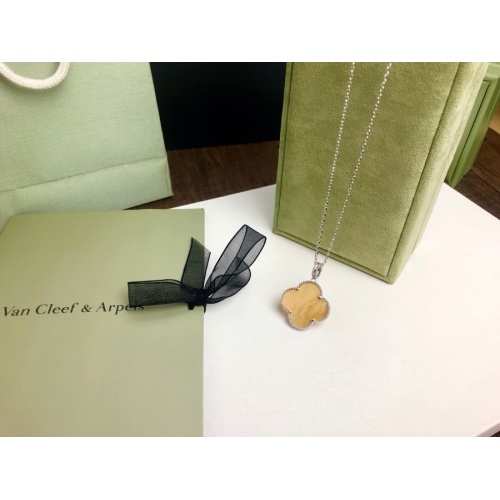 Van Cleef &amp; Arpels Necklaces For Women #979549 $38.00 USD, Wholesale Replica Van Cleef &amp; Arpels Necklaces
