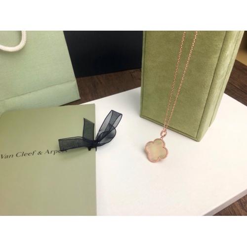 Van Cleef & Arpels Necklaces For Women #979550