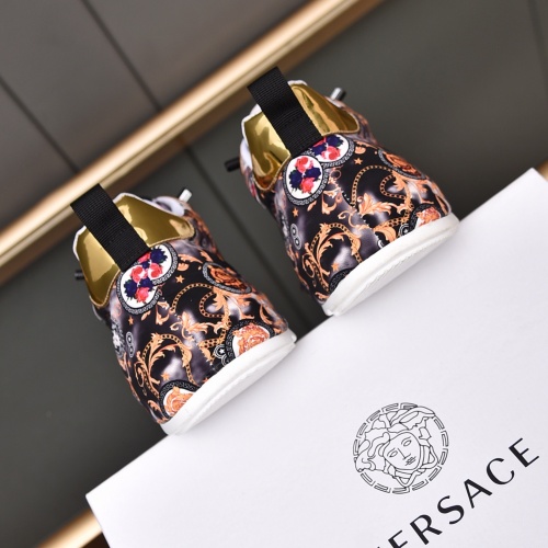 Replica Versace Casual Shoes For Men #980732 $88.00 USD for Wholesale