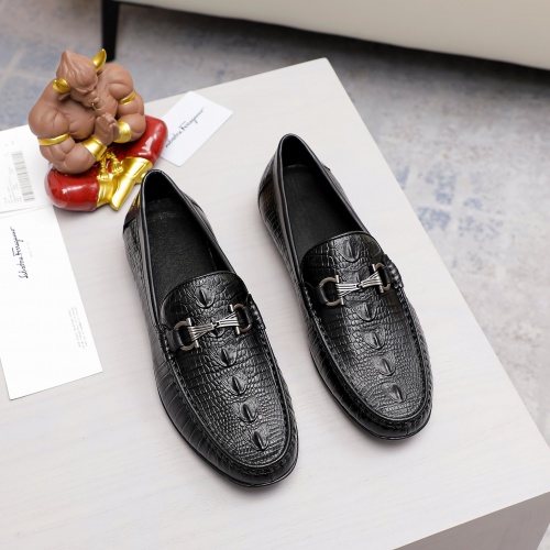 Salvatore Ferragamo Leather Shoes For Men #981289