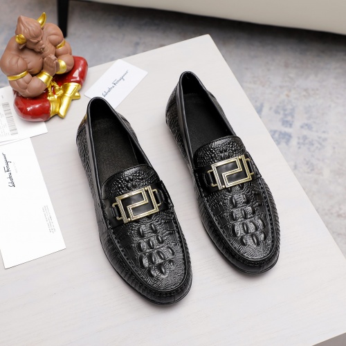 Salvatore Ferragamo Leather Shoes For Men #981290