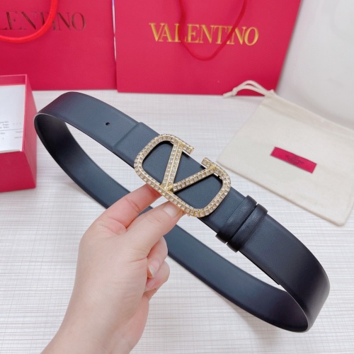 Valentino AAA Quality Belts For Women #981612