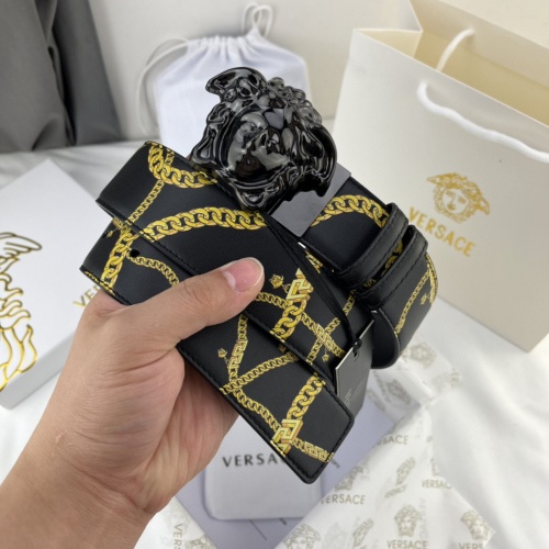 Versace AAA Quality Belts For Men #981890