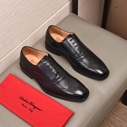 Salvatore Ferragamo Leather Shoes For Men #982245