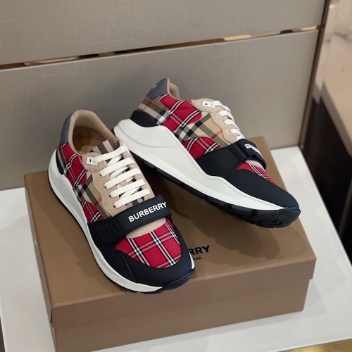 Burberry Casual Shoes For Men #982271