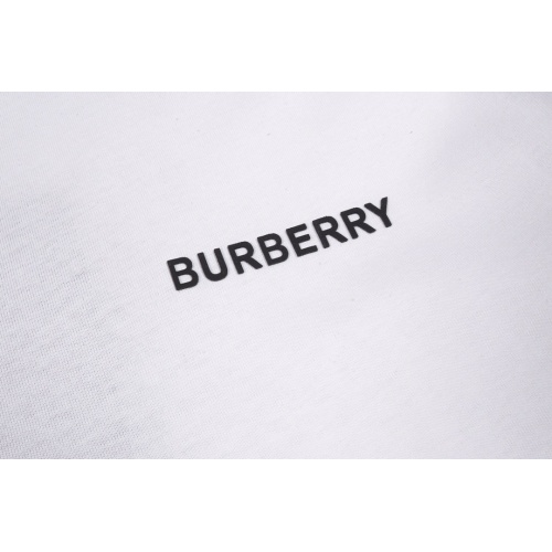 Replica Burberry T-Shirts Short Sleeved For Unisex #982560 $40.00 USD for Wholesale